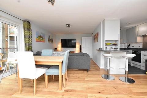 2 bedroom flat for sale, Groombridge Avenue, Eastbourne