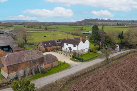Old Corsend Farmhouse Corsend Road, Hartpury, Gloucester, GL19 3BP