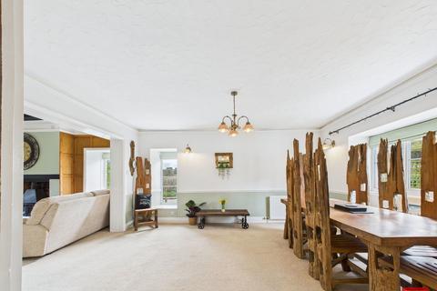Old Corsend Farmhouse Corsend Road, Hartpury, Gloucester, GL19 3BP
