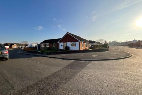 2 bedroom detached bungalow for sale, Cornfield Way, Tonbridge, Kent