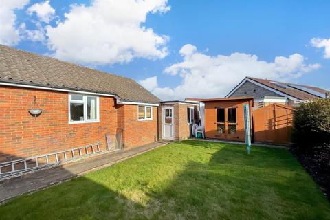 2 Cornfield Way, Tonbridge, TN10 3PT