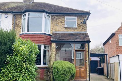 20 Titian Avenue, Bushey Heath, Bushey, WD23 4GB