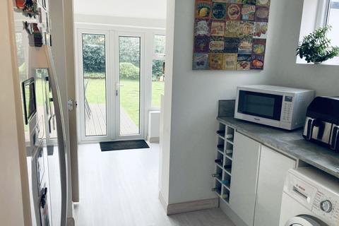 20 Titian Avenue, Bushey Heath, Bushey, WD23 4GB