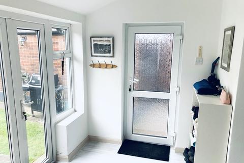 20 Titian Avenue, Bushey Heath, Bushey, WD23 4GB