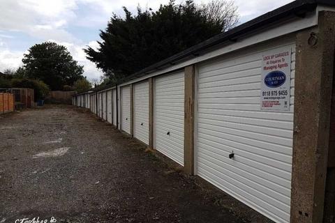 Garage to rent, Friend Avenue, Aldershot GU12