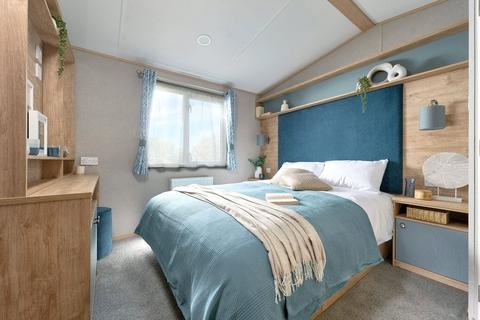 2 bedroom detached house for sale, Glen Road, Shipley BD17