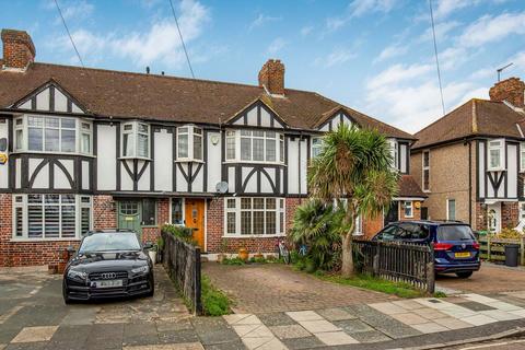 3 bedroom house to rent, Milner Drive, Whitton TW2