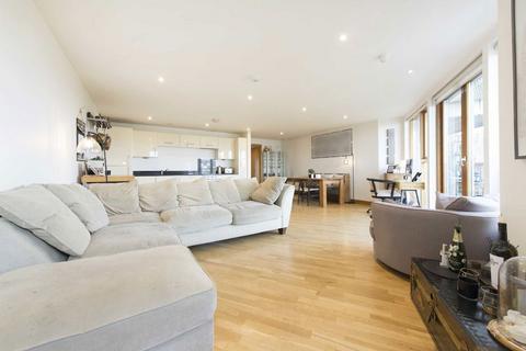 2 bedroom flat for sale, Wick Lane, London E3