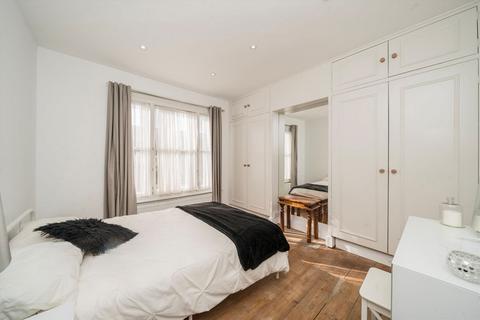 1 bedroom flat for sale, Darwin Road, London W5