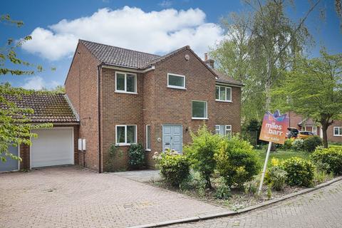 16 Grange Way, Broadstairs, CT10 2YP