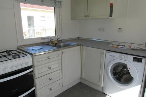 1 bedroom park home to rent, Shalloak Road, Broad Oak