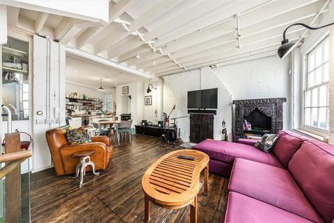3 Gibraltar Walk, London, E2 7LH