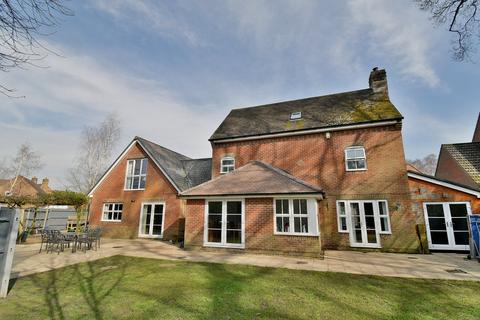 6 bedroom detached house for sale, Casterbridge Road, Ferndown, BH22