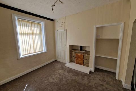 3 bedroom terraced house to rent, Gibraltor Road, Halifax, HX1