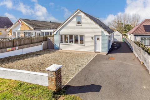 5 bedroom chalet for sale, Coast Drive, Greatstone, Kent