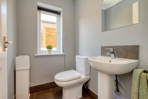 2 Stirling Close, Caversham, Reading, RG4 6SH