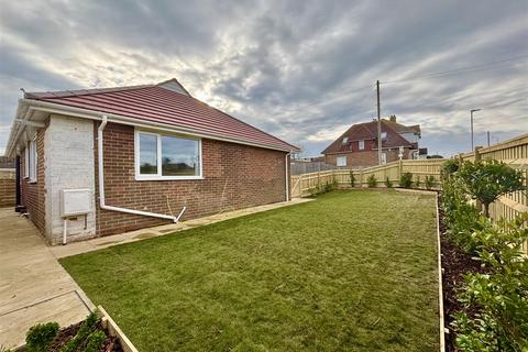 2 bedroom detached bungalow for sale, Arundel Road, Peacehaven