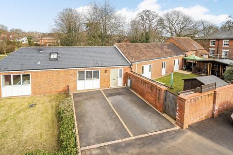 2 bedroom bungalow for sale, Ringbourne Copse, Barton Stacey, Winchester, Hampshire, SO21