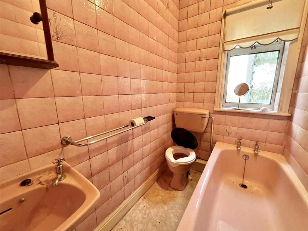 Bathroom Ds