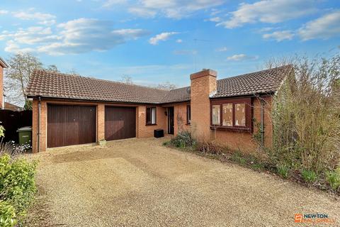 4 Monks Grove, Werrington, Peterborough, PE4 5AR