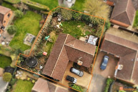 4 Monks Grove, Werrington, Peterborough, PE4 5AR