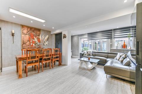 33 Lexden Road, Mitcham, CR4 1NL