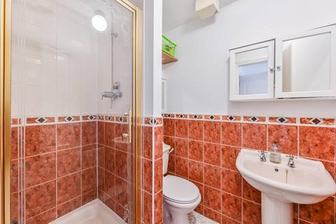 2 bedroom flat to rent, Bakery Close, Oval, London, SW9