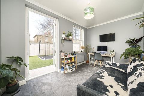 8 Admirals Gate, London, SE10 8JX