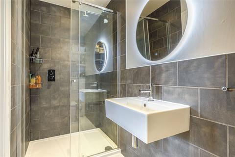 8 Admirals Gate, London, SE10 8JX