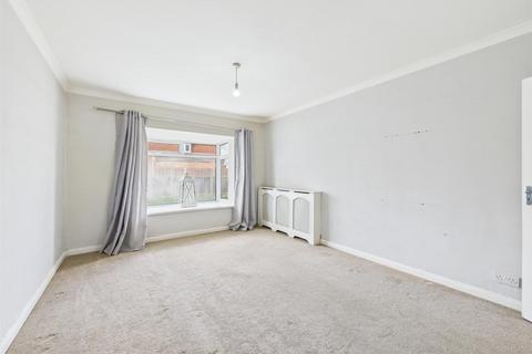 1 bedroom apartment for sale, Edwards Avenue, Ruislip HA4