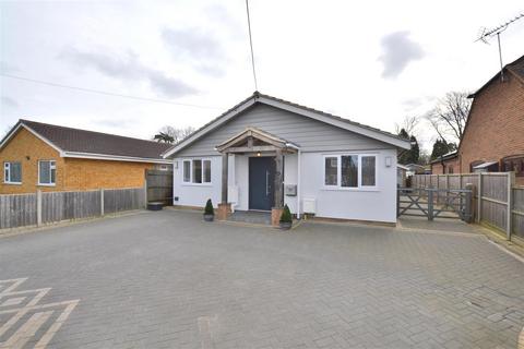 4 bedroom detached bungalow for sale, Cranford Avenue, Church Crookham GU52