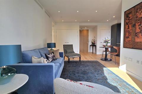 2 bedroom flat for sale, Sutherland Apartments, Ebury SW1, London