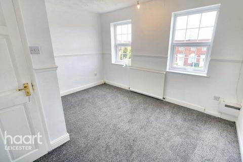 2 bedroom terraced house for sale, Wolsey Way, Leicester