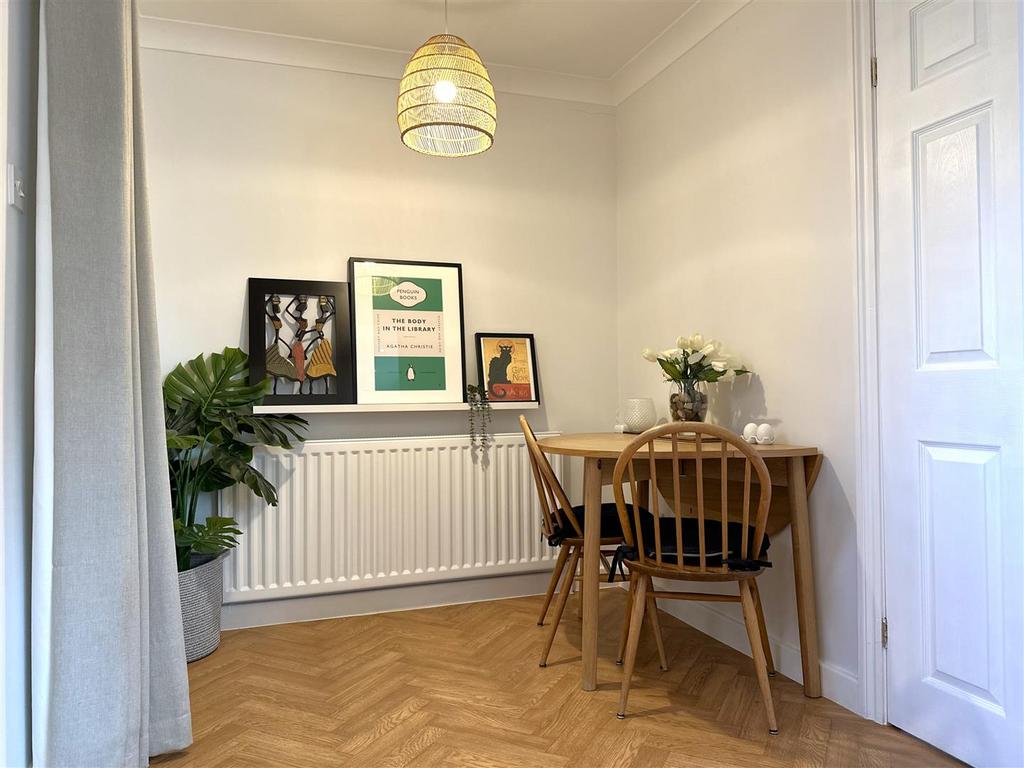 Breakfast Room 970