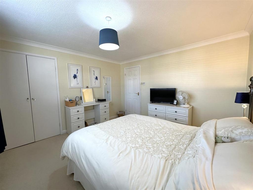 Second Bedroom 884