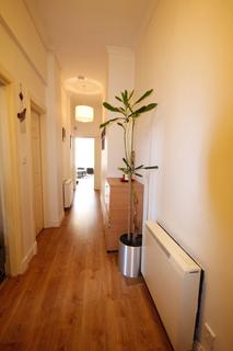 1 bedroom flat to rent, Walmer Crescent, Glasgow, G51