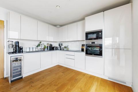 1 bedroom apartment for sale, Isambard Court, Brentford Lock West