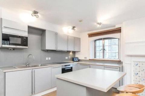 2 bedroom property to rent, Gough House, London, EC4A