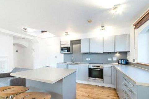 2 bedroom property to rent, Gough House, London, EC4A