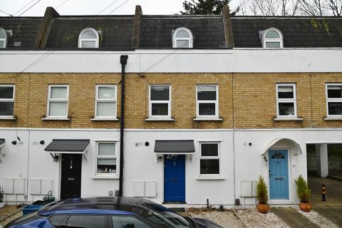 3 bedroom terraced house for sale, Lion Road, Twickenham TW1