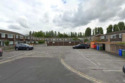 undefined, Stockbridge Drive, Aldershot GU11