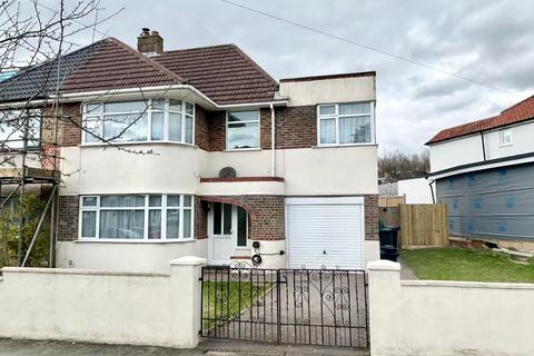 3 bedroom house to rent, Mackie Avenue, Brighton