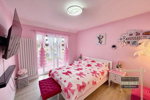 3 Beverley Avenue, Hounslow, TW4 5HF