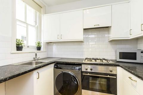 2 bedroom flat to rent, Queen's Club Gardens, London W14