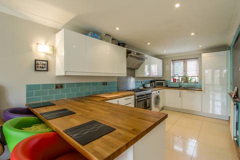 undefined, 90 Shrewsbury Road, Yeovil