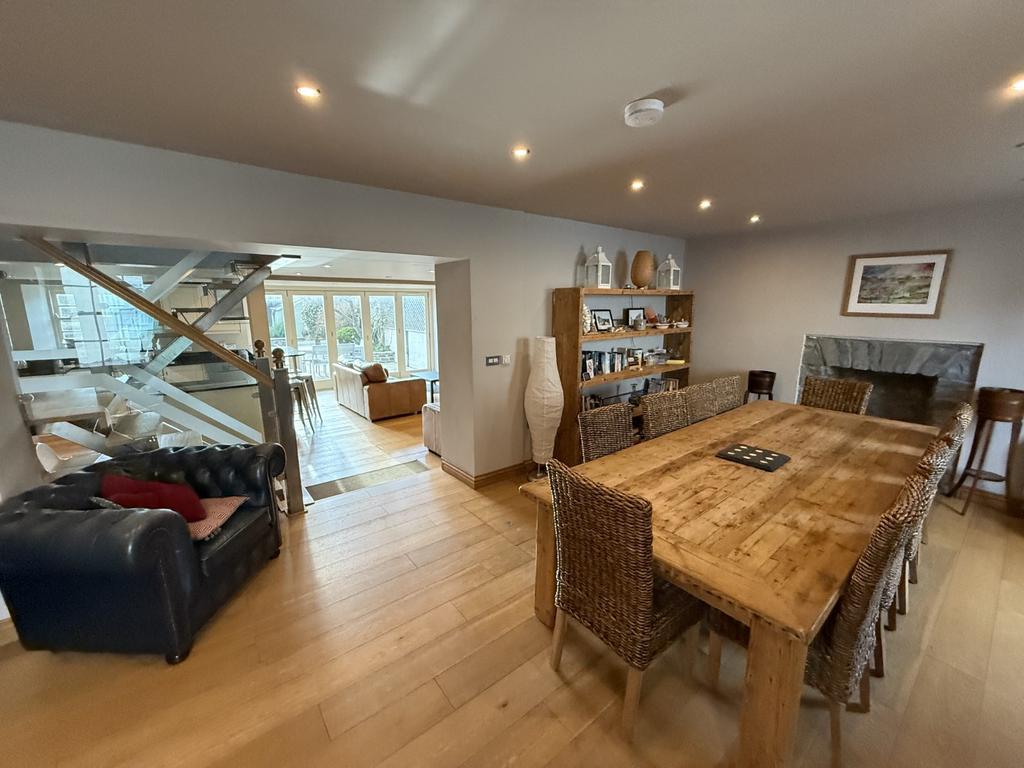 Open Plan Dining Area