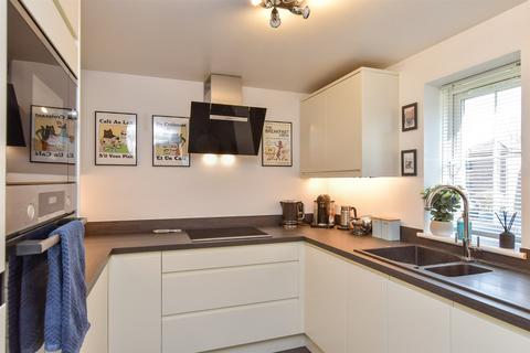 2 bedroom ground floor flat for sale, Tower Gate, Brighton, East Sussex