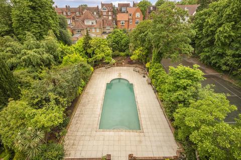 3 bedroom flat to rent, Fitzjohn's Avenue, Hampstead, NW3