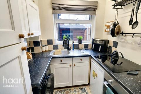 1 bedroom townhouse for sale, Warren View, Leicester