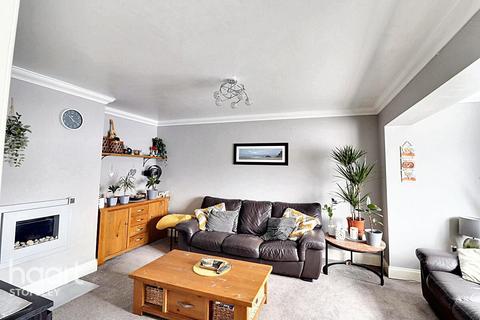 13 Lancing Road, Luton, LU2 8JN